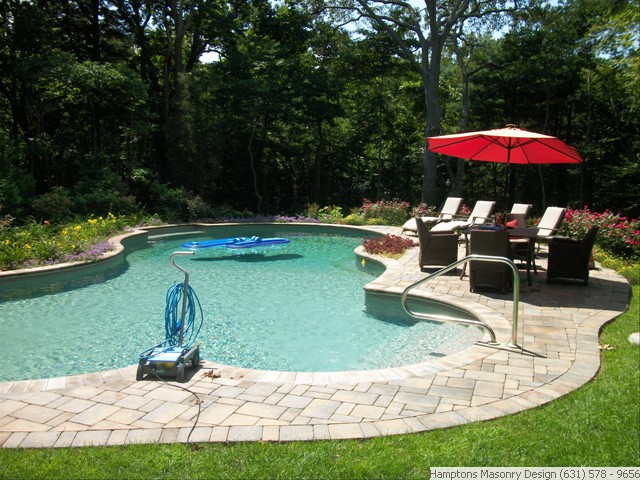 Poolscape Patio with Boulders 2 of 3